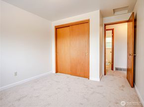 110 N 201st Street, Shoreline WA 98133