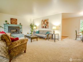 110 N 201st Street, Shoreline WA 98133