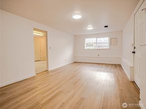 110 N 201st Street, Shoreline WA 98133