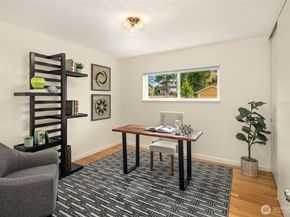 9750 SE 41st Street, Mercer Island WA 98040