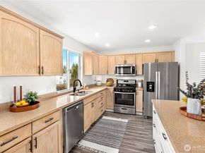 2229 190th Street SW, Lynnwood WA 98036
