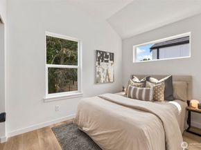 806 S Rose Street, Seattle WA 98108