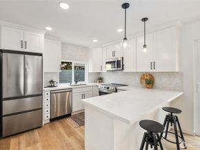 806 S Rose Street, Seattle WA 98108