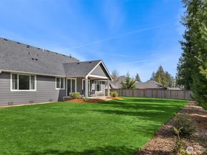 5597 NW Muddy Paws Court, Bremerton WA 98312
