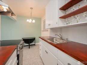 7 Harrison Street 20, Seattle WA 98109