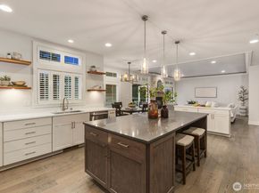 10833 104th Avenue NE, Kirkland WA 98033