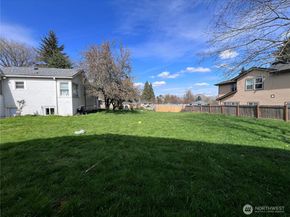 13404 Military Road S, Tukwila WA 98168