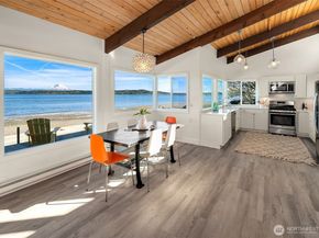 27518 Sandy Shores Drive SW, Vashon WA 98070