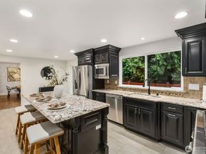 18505 NE 26th Street, Redmond WA 98052