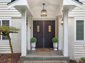 18505 NE 26th Street, Redmond WA 98052