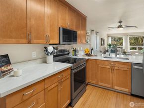 605 5th Street B201, Kirkland WA 98033