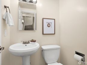 12242 SE 59th Street 123, Bellevue WA 98006