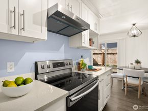 12242 SE 59th Street 123, Bellevue WA 98006