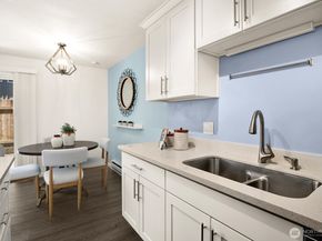 12242 SE 59th Street 123, Bellevue WA 98006