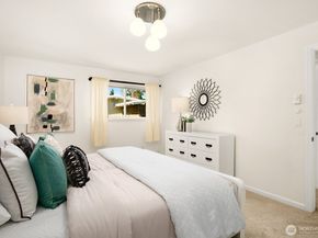 12242 SE 59th Street 123, Bellevue WA 98006