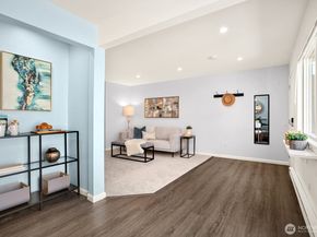 12242 SE 59th Street 123, Bellevue WA 98006