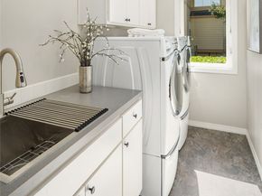 16290 SE 48th Drive, Bellevue WA 98006