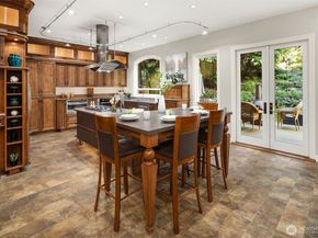 16290 SE 48th Drive, Bellevue WA 98006