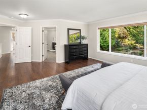 16290 SE 48th Drive, Bellevue WA 98006