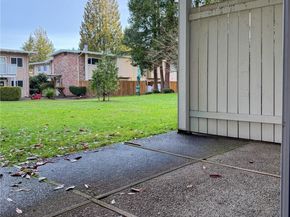 12230 SE 60th Street 34, Bellevue WA 98006