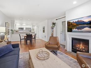215 20th Avenue E 105, Seattle WA 98112