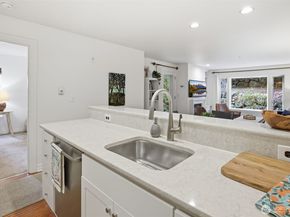 215 20th Avenue E 105, Seattle WA 98112