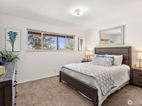15829 4th Avenue SW, Burien WA 98166