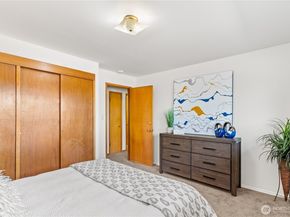15829 4th Avenue SW, Burien WA 98166