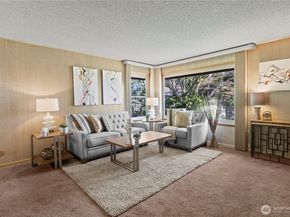 15829 4th Avenue SW, Burien WA 98166