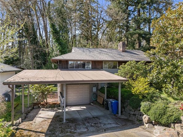 15829 4th Avenue SW, Burien WA 98166