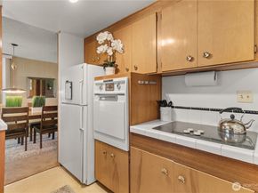 15829 4th Avenue SW, Burien WA 98166