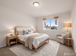 4610 NE 1st Ct, Renton WA 98059