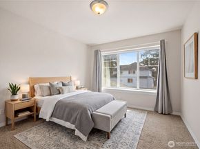 4610 NE 1st Ct, Renton WA 98059