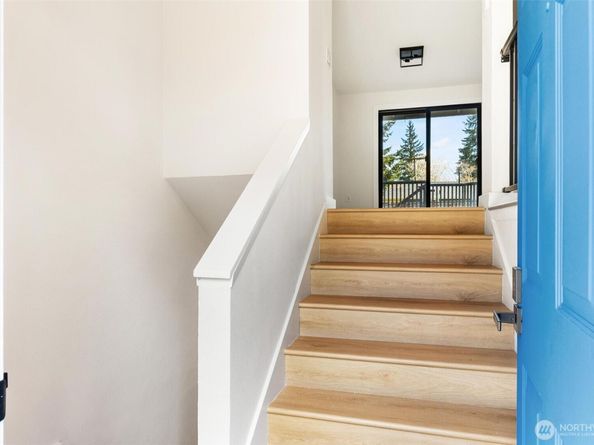 32910 30th Avenue SW, Federal Way WA 98023