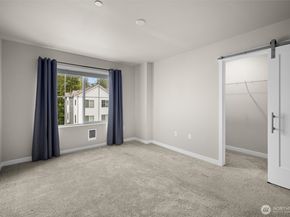 2004 101st Avenue SE 5, Lake Stevens WA 98258