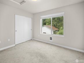 2004 101st Avenue SE 5, Lake Stevens WA 98258