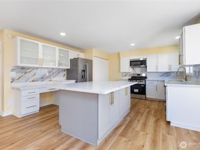 20319 120th AVE SE, Kent WA 98031