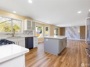 20319 120th AVE SE, Kent WA 98031