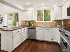 9215 Odin Way, Bothell WA 98011