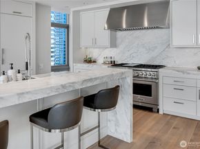 715 2nd Avenue 1702, Seattle WA 98104