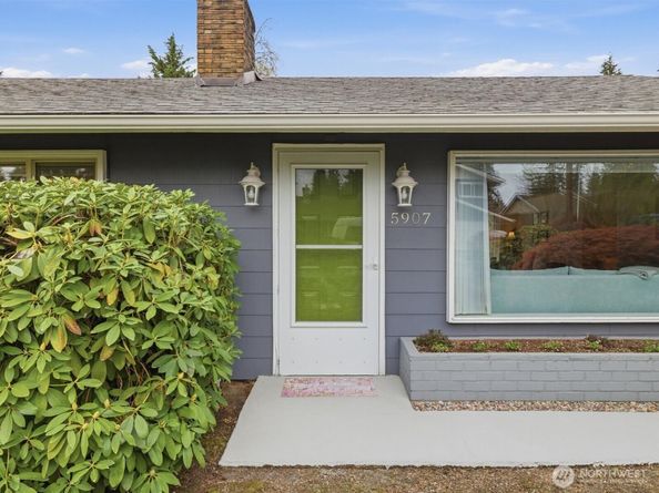 5907 227th Street SW, Mountlake Terrace WA 98043
