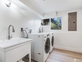 4921 50th Avenue S, Seattle WA 98118