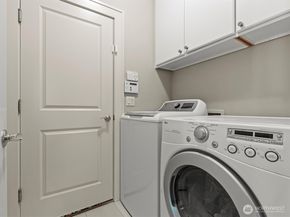 1727 Nile Avenue NE, Renton WA 98059