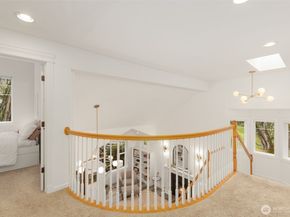 15820 104th Avenue NE, Bothell WA 98011