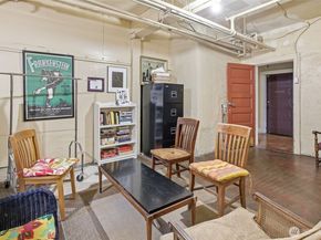 1107 E Denny Way A5, Seattle WA 98122