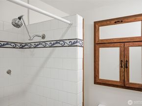 1107 E Denny Way A5, Seattle WA 98122