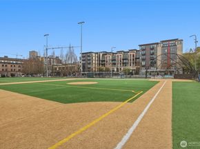 1107 E Denny Way A5, Seattle WA 98122
