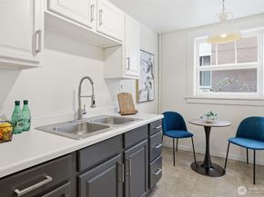 1107 E Denny Way A5, Seattle WA 98122