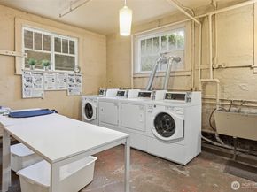 1107 E Denny Way A5, Seattle WA 98122