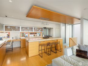 2369 Fairview Avenue E 6, Seattle WA 98102